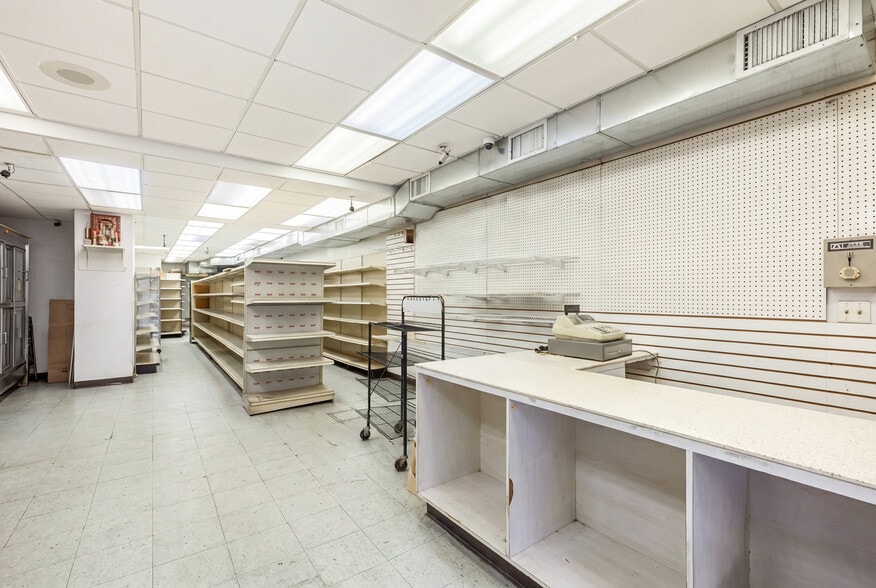 More Photos Of 115-117 Ludlow St, New York Apartments For Sale