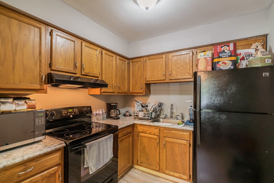More Photos Of 372-390 W Minor St, Emmaus Apartments For Sale