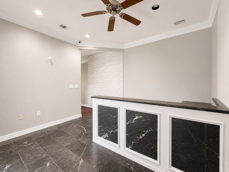 More Photos Of 3016 E Villa Maria Rd, Bryan Freestanding For Sale