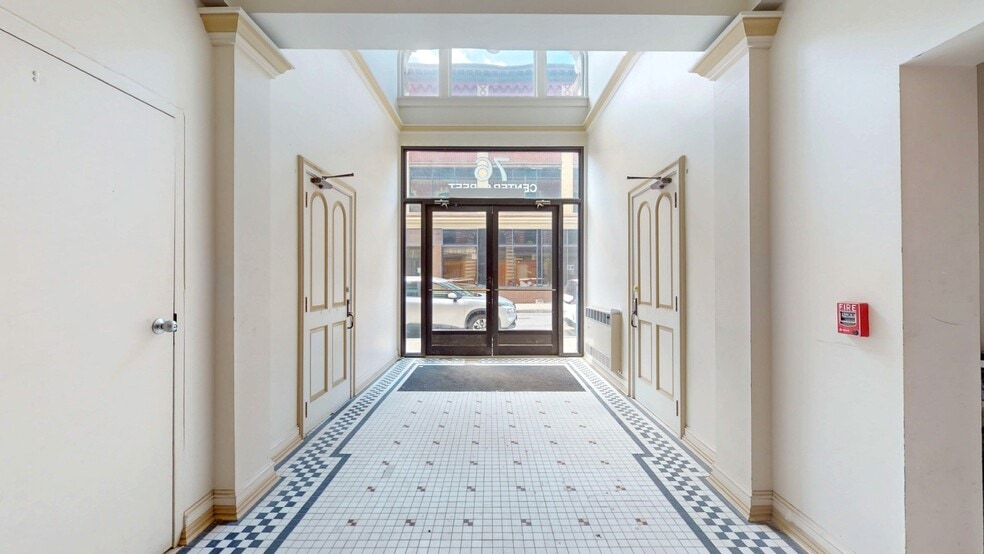 More Photos Of 68 Center St, Waterbury Storefront Retail Residential For Sale