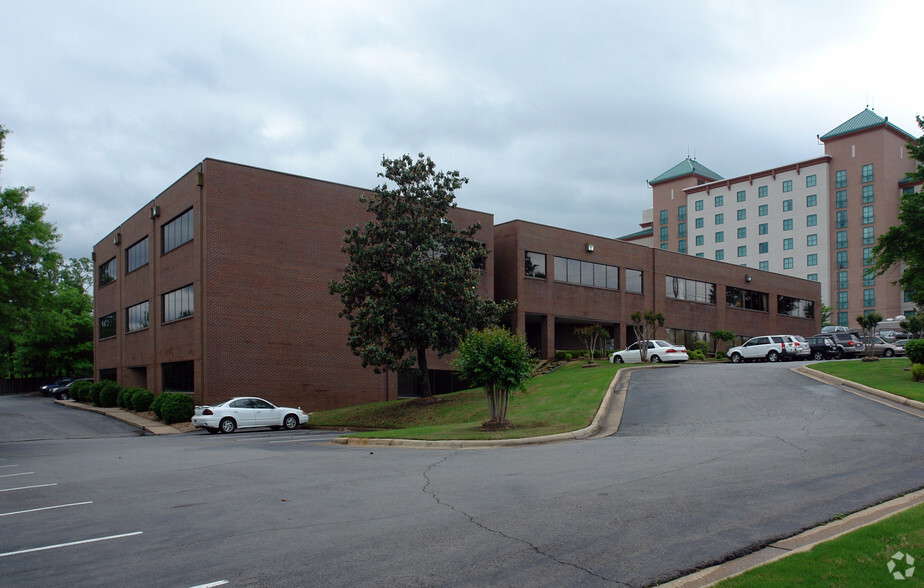 Primary Photo Of 11219 Financial Centre Pky, Little Rock Medical For Lease