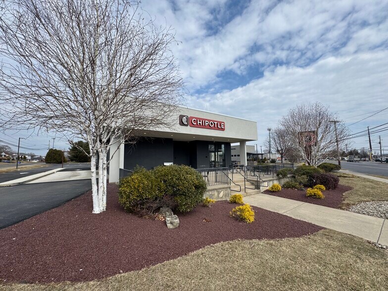 More Photos Of 2555 Easton Ave, Bethlehem Restaurant For Sale