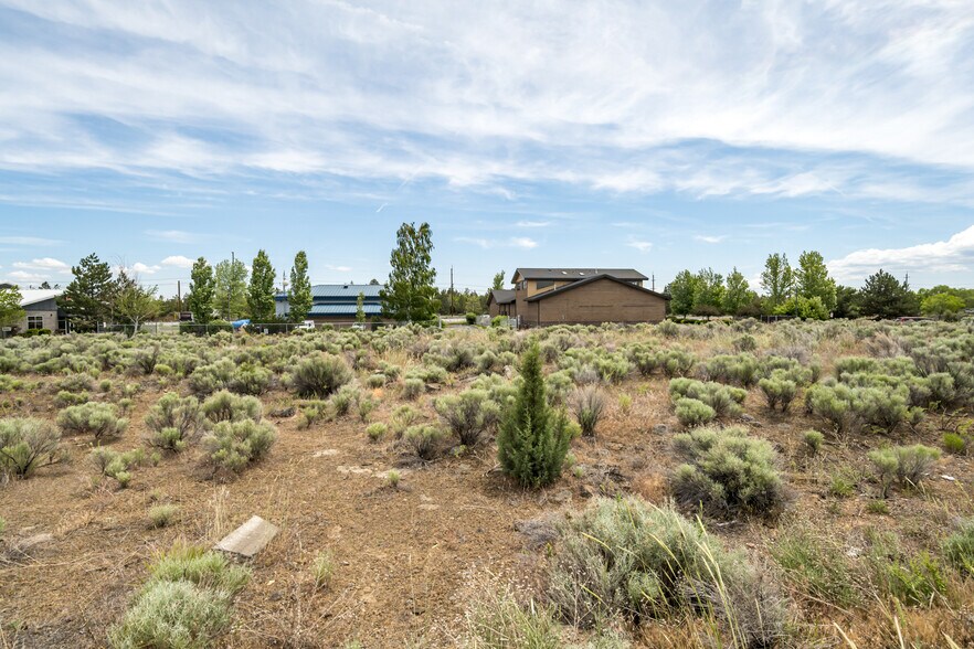 More Photos Of 63720 & 63702 Clausen, Bend Land For Sale
