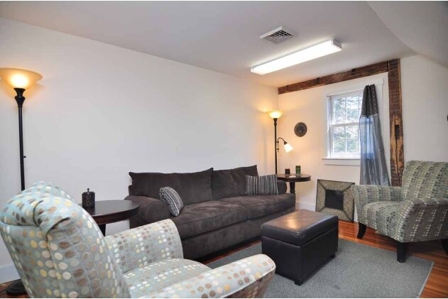 More Photos Of 59 E Hill Rd, Canton Office For Lease