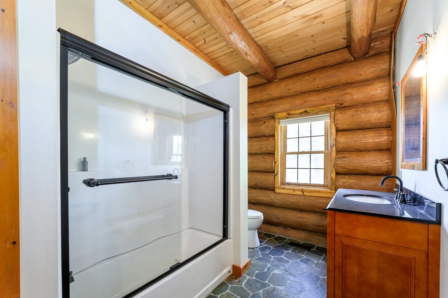 More Photos Of 4418 Richmond Rd, Ringwood Office For Sale