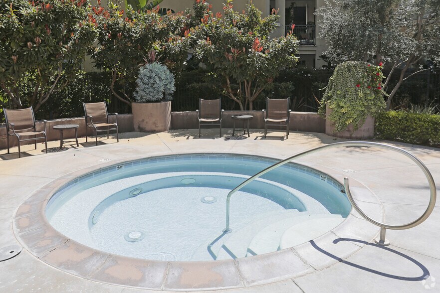 More Photos Of 700 S Myrtle Ave, Monrovia Apartments For Lease