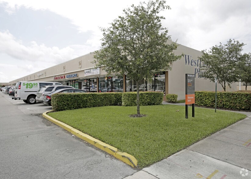 More Photos Of 15000-15154 SW 72nd St, Miami Storefront For Lease