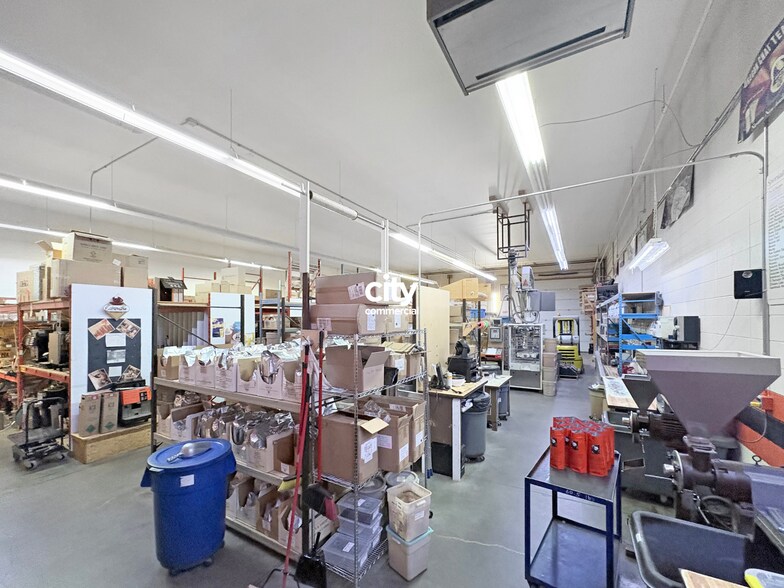 More Photos Of 10561 111th St NW, Edmonton Office For Sale