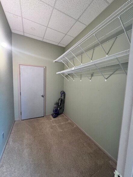 More Photos Of 217 N Randolph St, Macomb Office For Sale