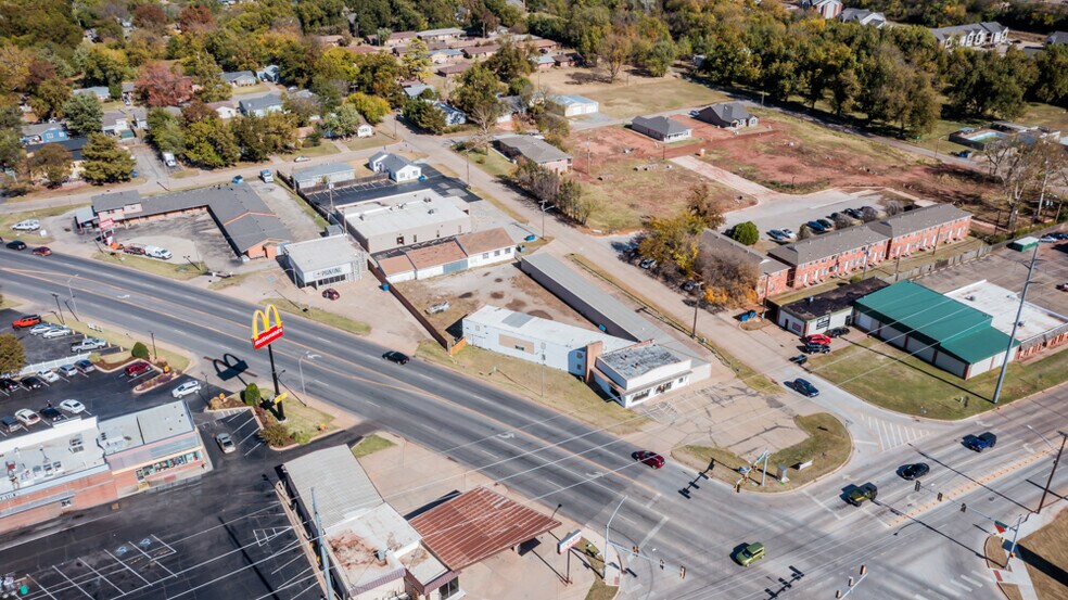 More Photos Of 800 N Main St, Stillwater Office For Sale