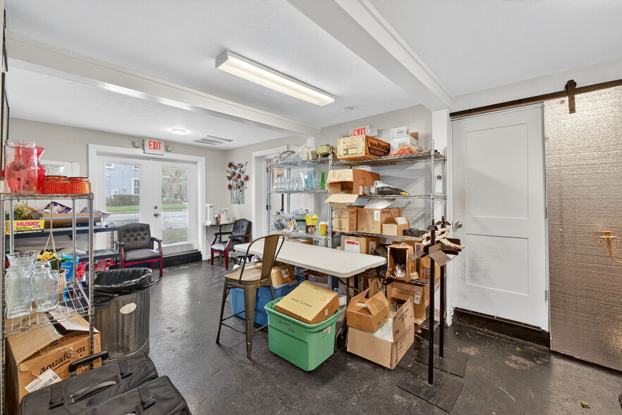 More Photos Of 237 E Plymouth Ave, Deland Freestanding For Sale