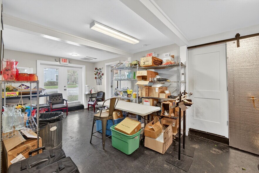 More Photos Of 237 E Plymouth Ave, Deland Freestanding For Sale