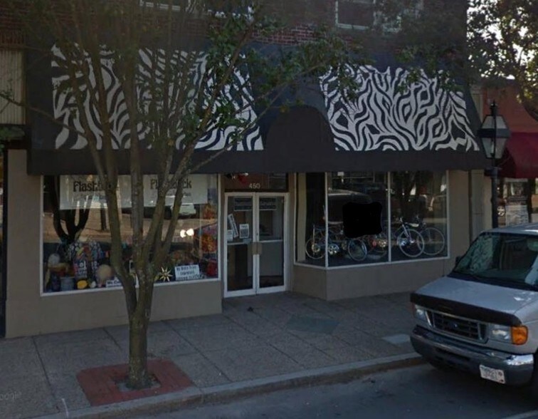 More Photos Of 442-450 Main St, Warren Storefront Retail Office For Lease
