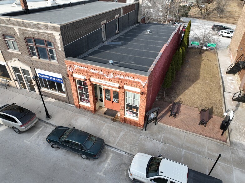 More Photos Of 145 High St, Mineral Point Storefront For Sale