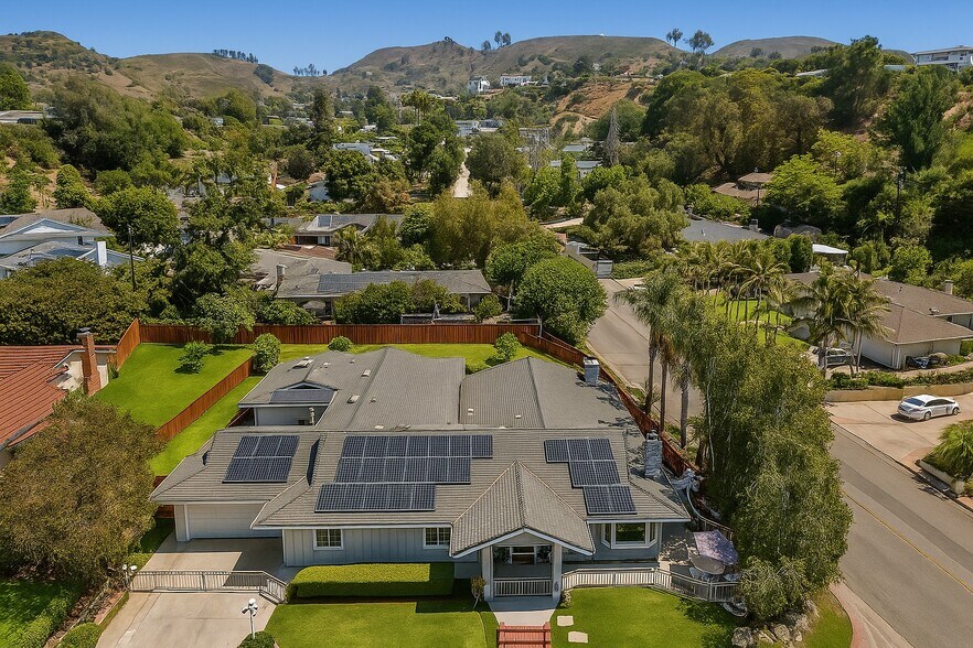 Primary Photo Of 191 Wayview Ct, Ventura Assisted Living For Sale