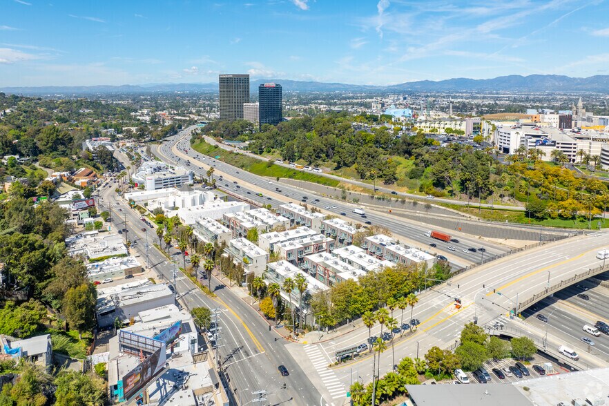 More Photos Of 3450 Cahuenga Blvd W, Los Angeles Office Residential For Lease