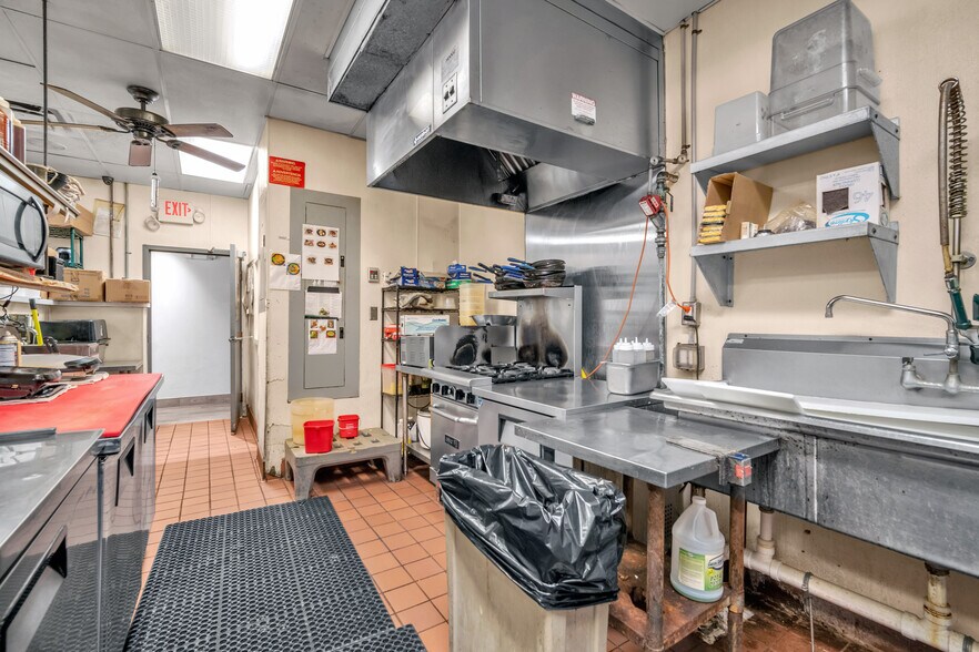 More Photos Of 21316 Saint Andrews Blvd, Boca Raton Restaurant For Sale