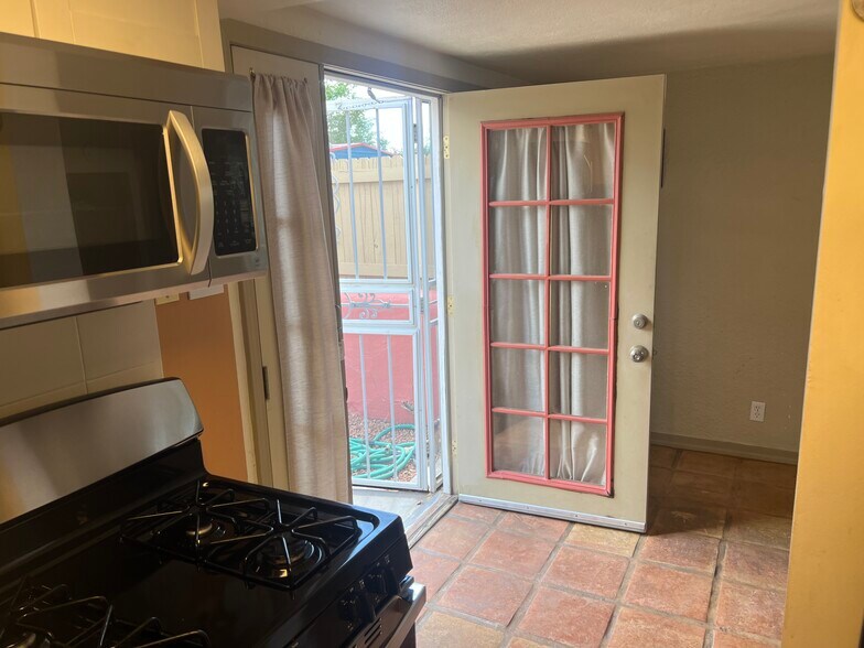 More Photos Of 403 Columbia Dr SE, Albuquerque Multifamily For Sale