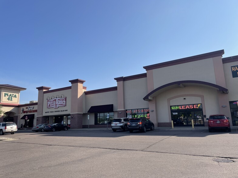 Primary Photo Of 2723 W 41st St, Sioux Falls Storefront For Lease