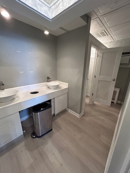 More Photos Of 410 Main St, Port Washington Lodge Meeting Hall For Lease