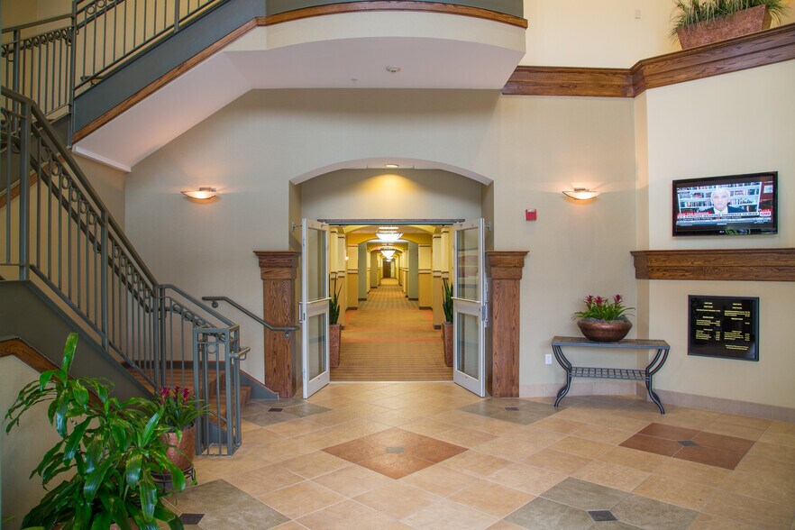 More Photos Of 100 International Dr, Portsmouth Office For Lease