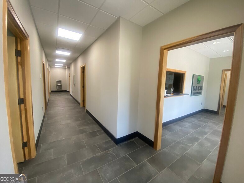 More Photos Of 1124 GA Highway 29 S, East Dublin Office For Sale