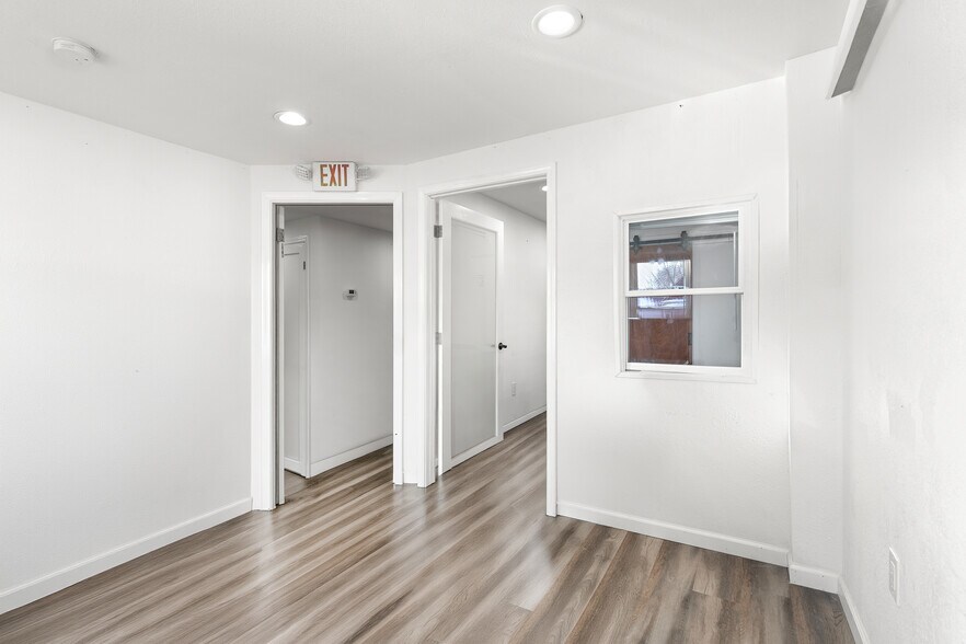 More Photos Of 249 W Main St, Avon Office For Lease