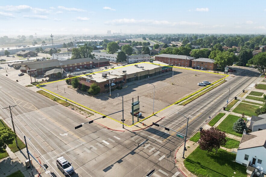 More Photos Of 2621 5th Ave, Scottsbluff General Retail For Sale