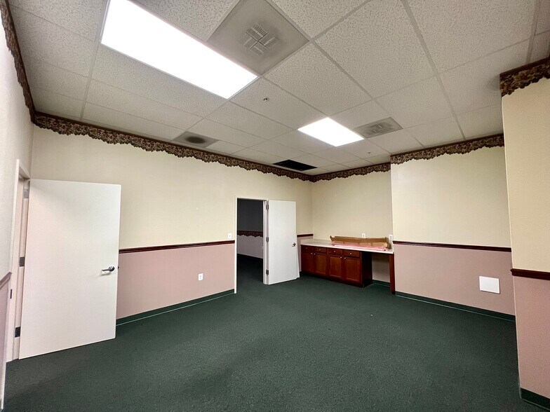 More Photos Of 531 Old Westminster Pike, Westminster Office Residential For Sale