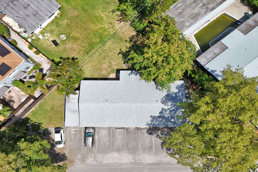 More Photos Of 1100 NE 18th Ct, Fort Lauderdale Apartments For Sale