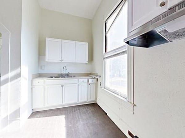 More Photos Of 415 Dewey St, Waycross Apartments For Sale