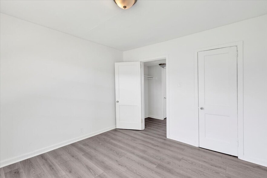 More Photos Of 3005 Avenue J, Birmingham Apartments For Sale