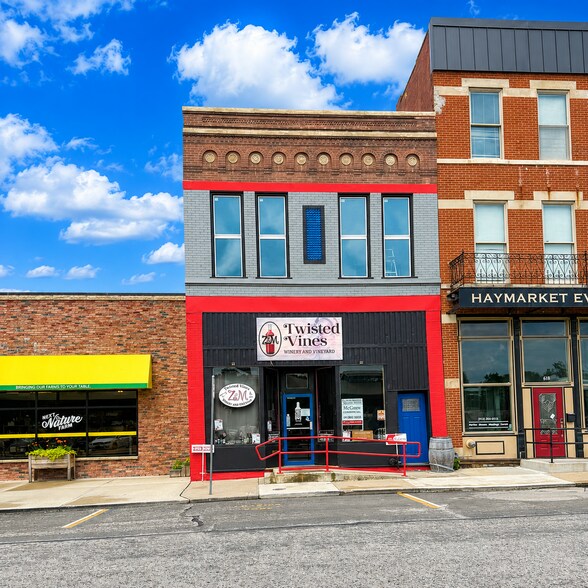 Primary Photo Of 620 Cherokee St, Leavenworth Storefront Retail Office For Sale
