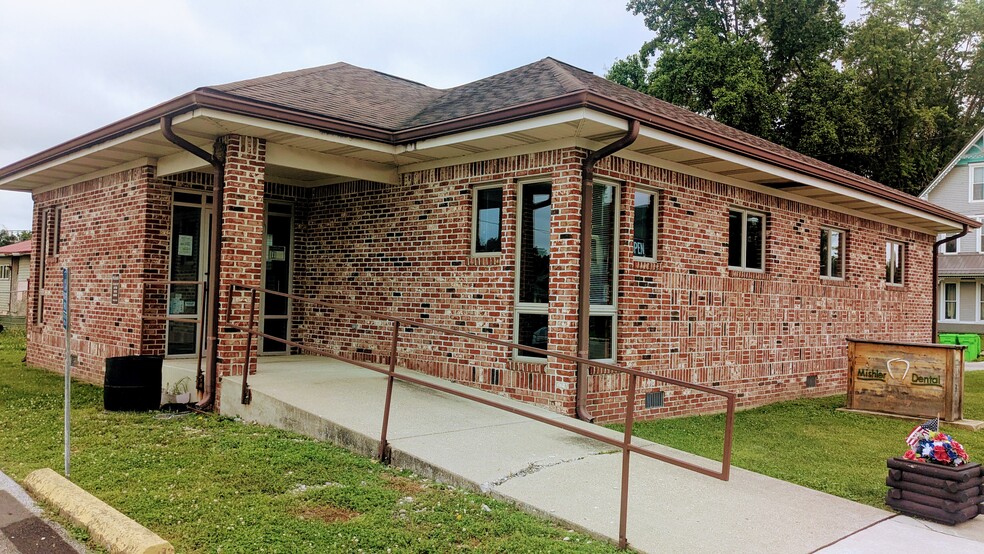 Primary Photo Of 101 Cross St, Waveland Office For Sale