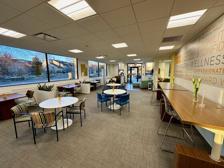 More Photos Of 1700 E Putnam Ave, Old Greenwich Office For Lease