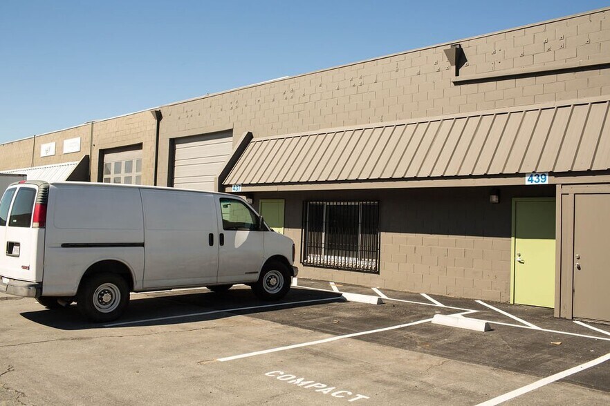 More Photos Of 406-499 Reynolds Cir, San Jose Warehouse For Lease