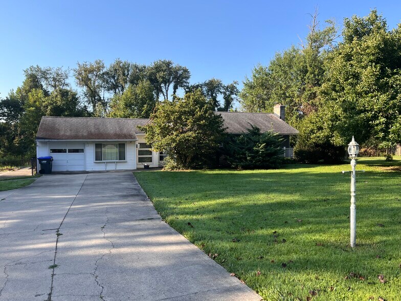 Primary Photo Of 1350 E Rhorer Rd, Bloomington Specialty For Sale