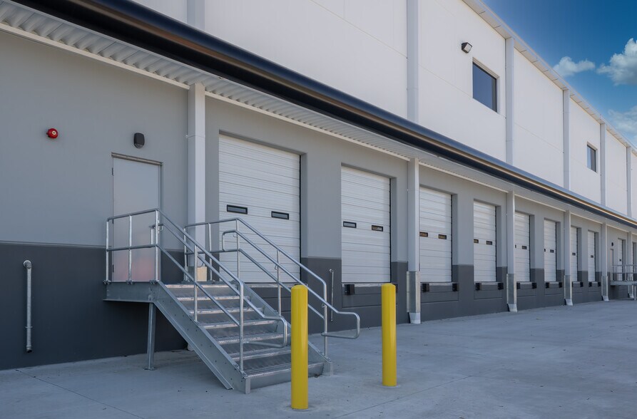 More Photos Of 210 Brickyard Rd, Dalton Industrial For Lease