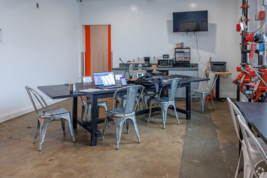 More Photos Of 1388 Daisy Ave, Long Beach Food Processing For Lease