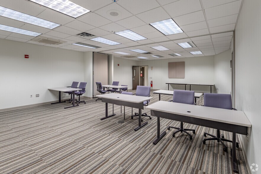 More Photos Of 600 Parsippany Rd, Parsippany Office For Sale