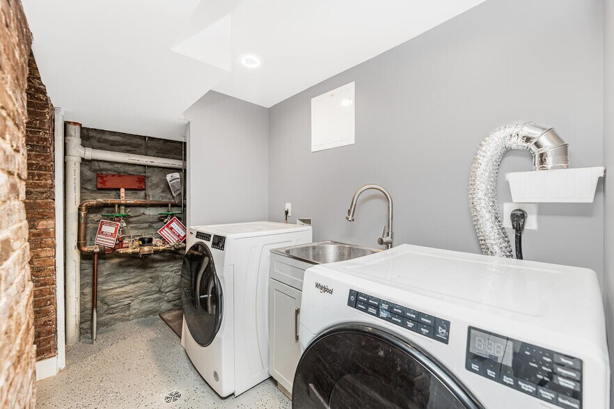 More Photos Of 11A Arlington Pl, Brooklyn Apartments For Sale