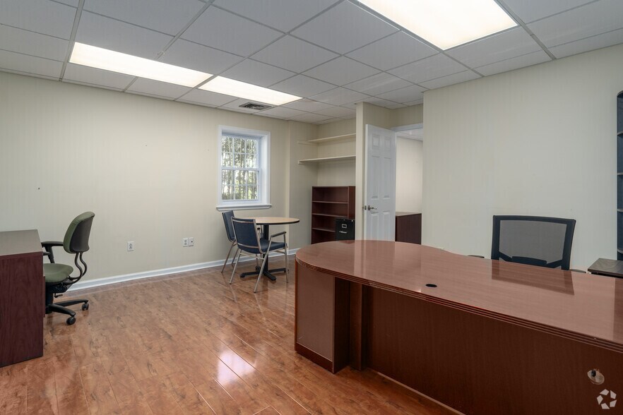 More Photos Of 61 Cassatt Ave, Berwyn Office Residential For Sale