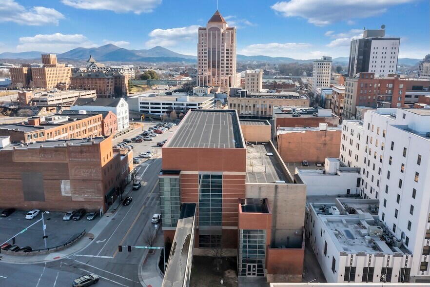 More Photos Of 120 Salem Ave SW, Roanoke Warehouse For Lease