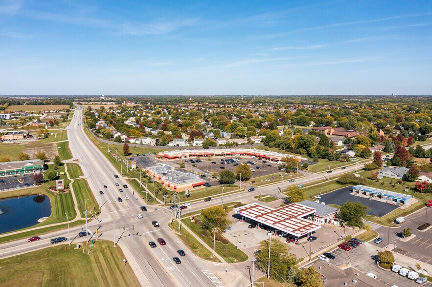 More Photos Of Randall rd, North Aurora Unknown For Lease