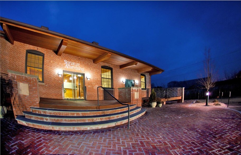 More Photos Of 409 Canal St, Plantsville Loft Creative Space For Lease