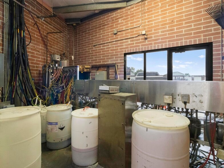 More Photos Of 115 E 1800 N, North Logan Carwash For Sale