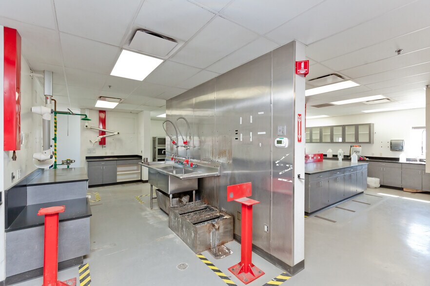 More Photos Of 365 32 Rd., Grand Junction Warehouse For Lease