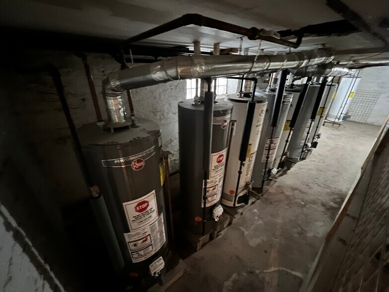 More Photos Of 2433 W 69th St, Chicago Apartments For Sale