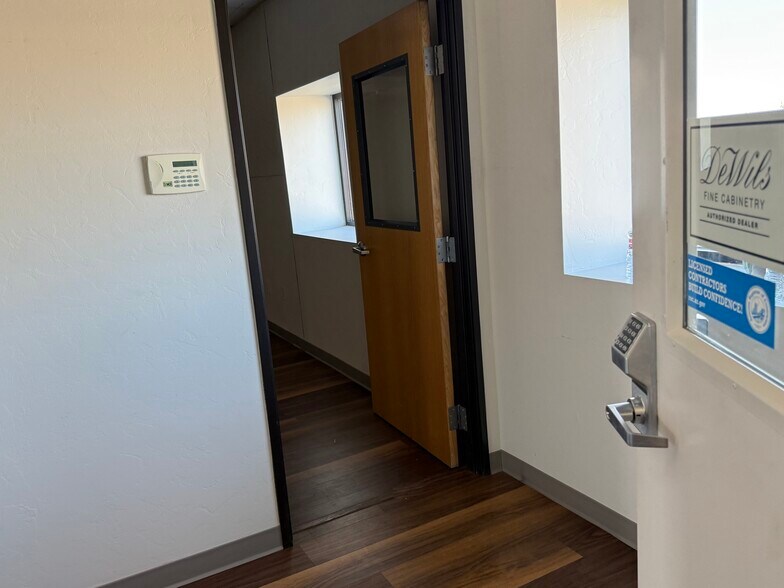 More Photos Of 3594 E Lincoln St, Tucson Truck Terminal For Lease