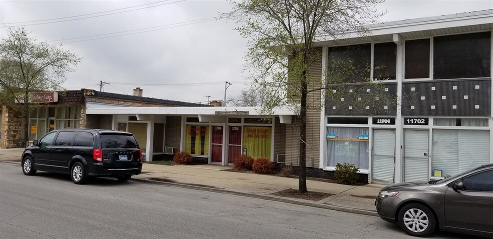 More Photos Of 11700-11704 S Western Ave, Chicago General Retail For Lease